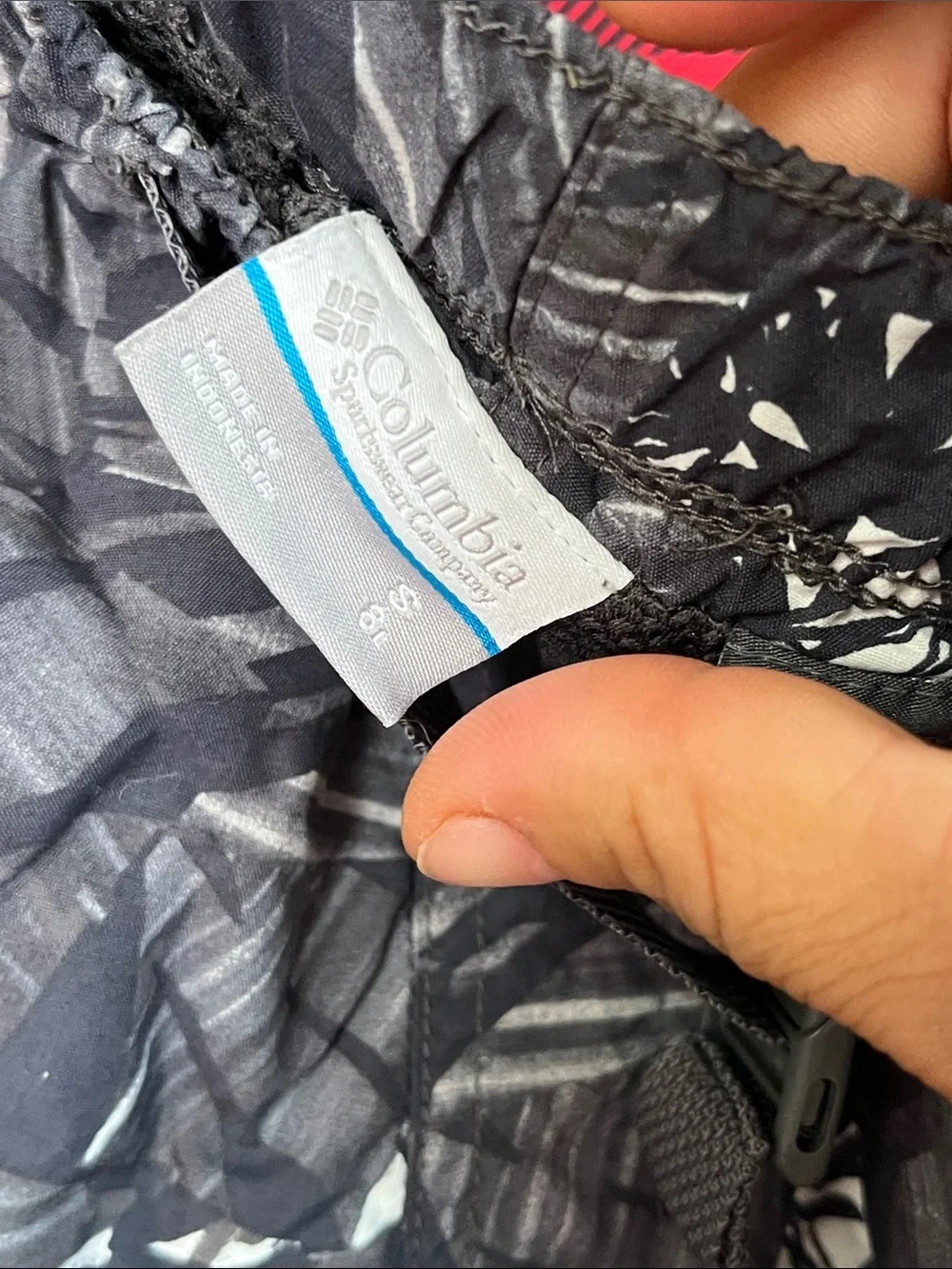 Columbia Black & Gray Patterned Men's Swim Trunks